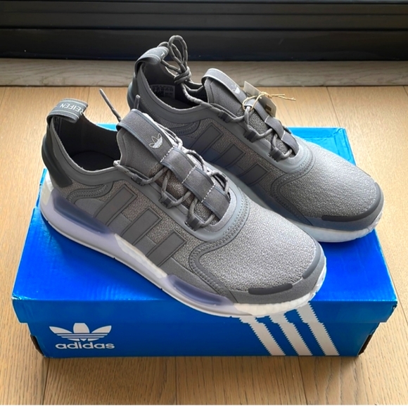 adidas gazelle silver green womens NMD  gravitypope
